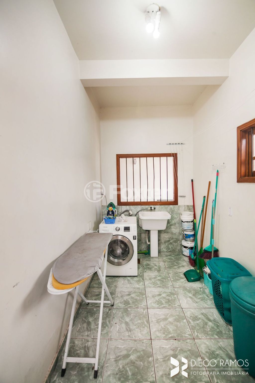 casa sobrado para comprar em Cacilda Yaconis Becker, 223 - foto 34
