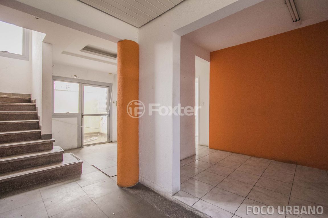Prédio para comprar em CARLOS GOMES, 2119 - foto 10