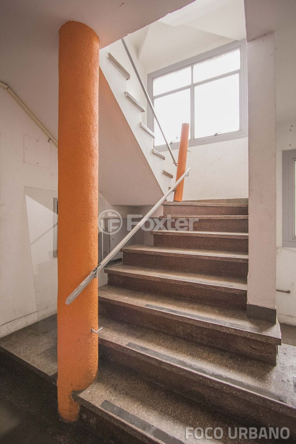 Prédio para comprar em CARLOS GOMES, 2119 - foto 17