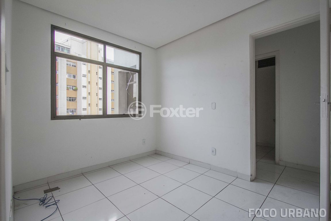 Prédio para comprar em CARLOS GOMES, 2119 - foto 19