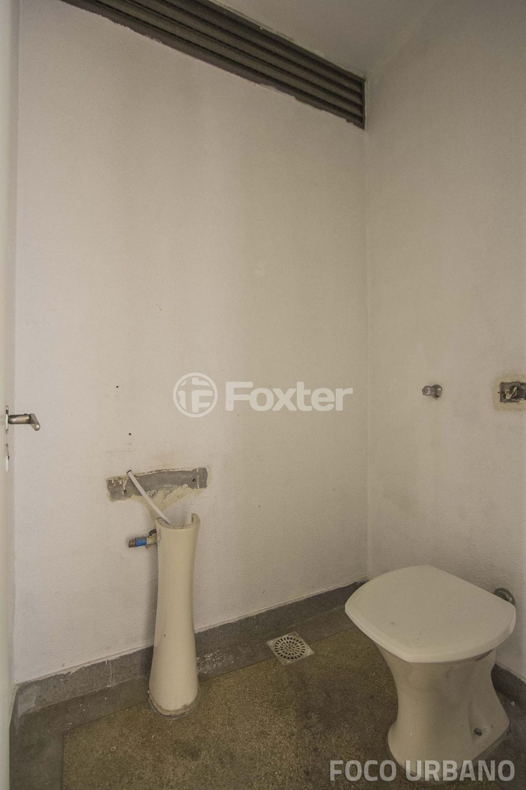 Prédio para comprar em CARLOS GOMES, 2119 - foto 45