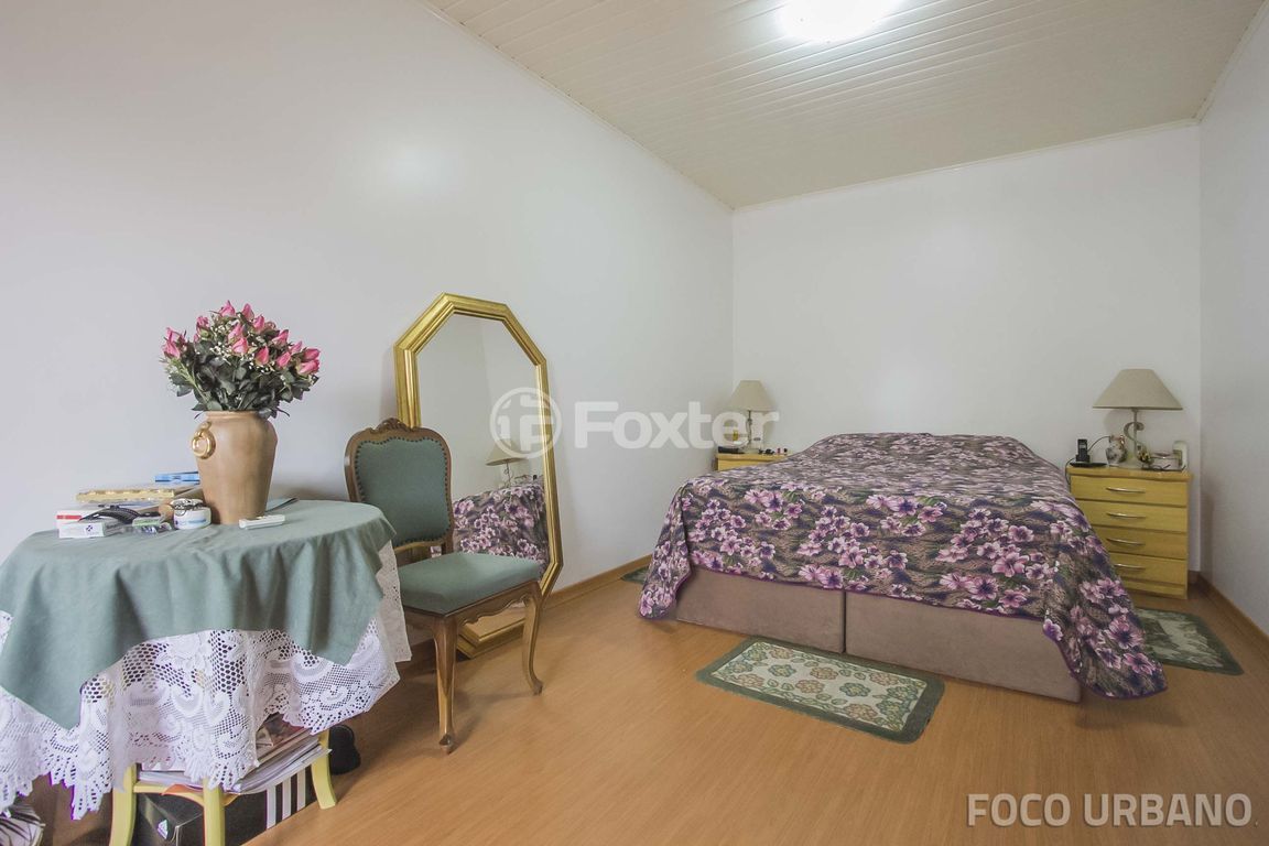casa sobrado para comprar em Veador Porto, 700 - foto 23