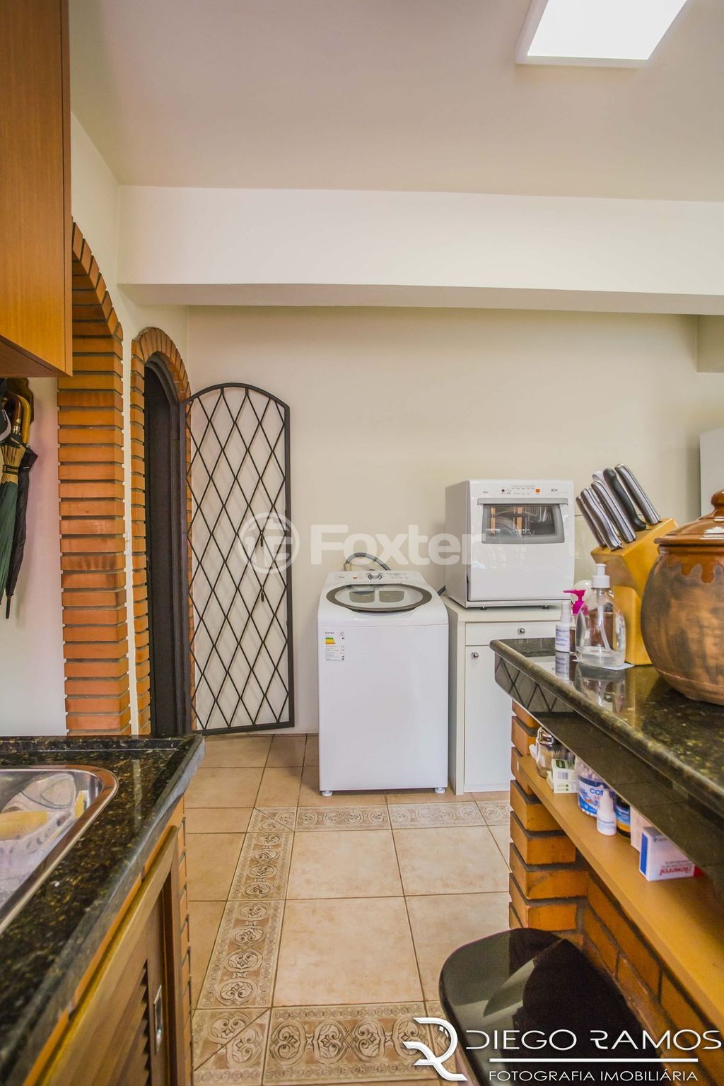 casa sobrado para comprar em Inhanduí, 340 - foto 42