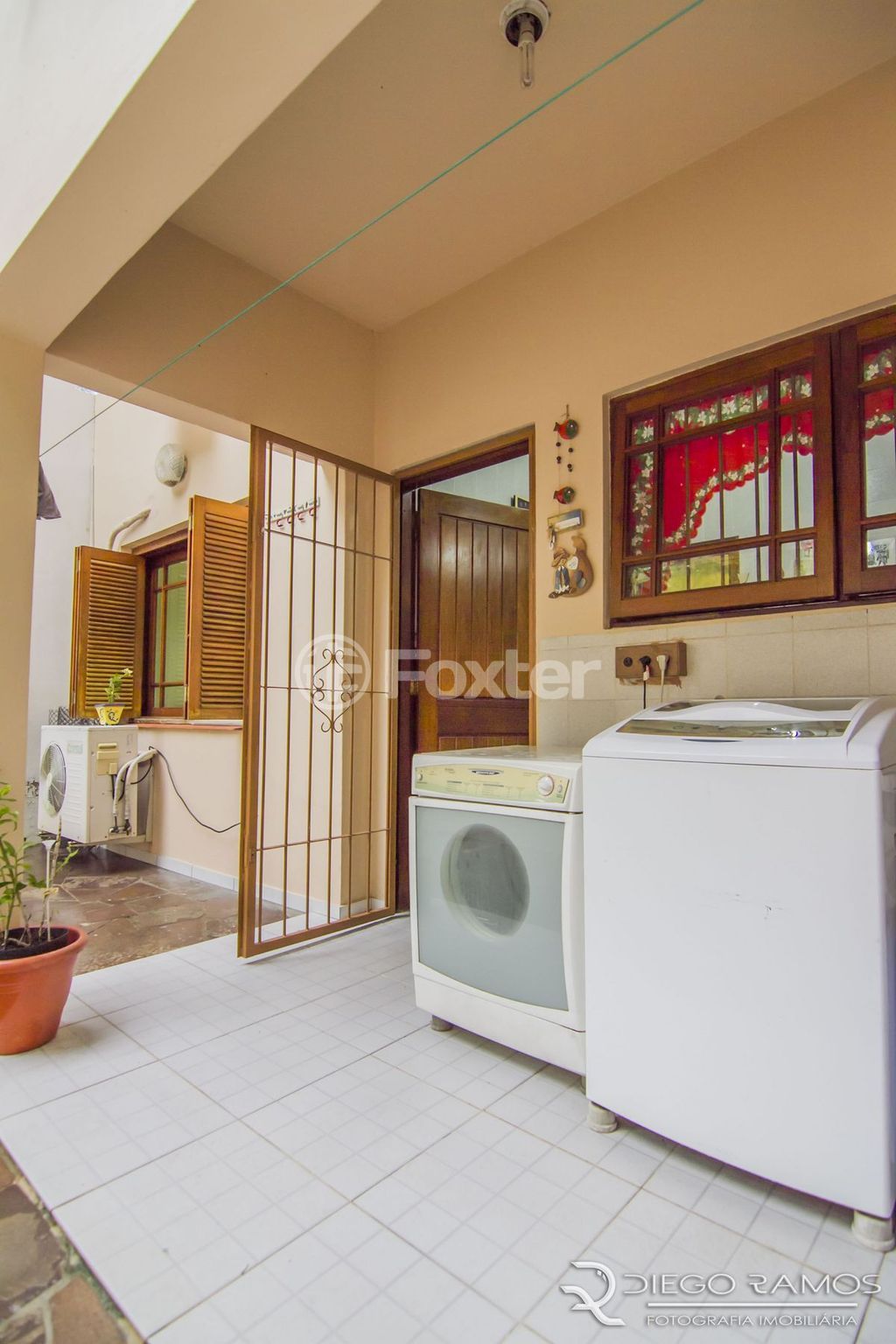 casa sobrado para comprar em Edgar Luiz Schneider, 12 - foto 13