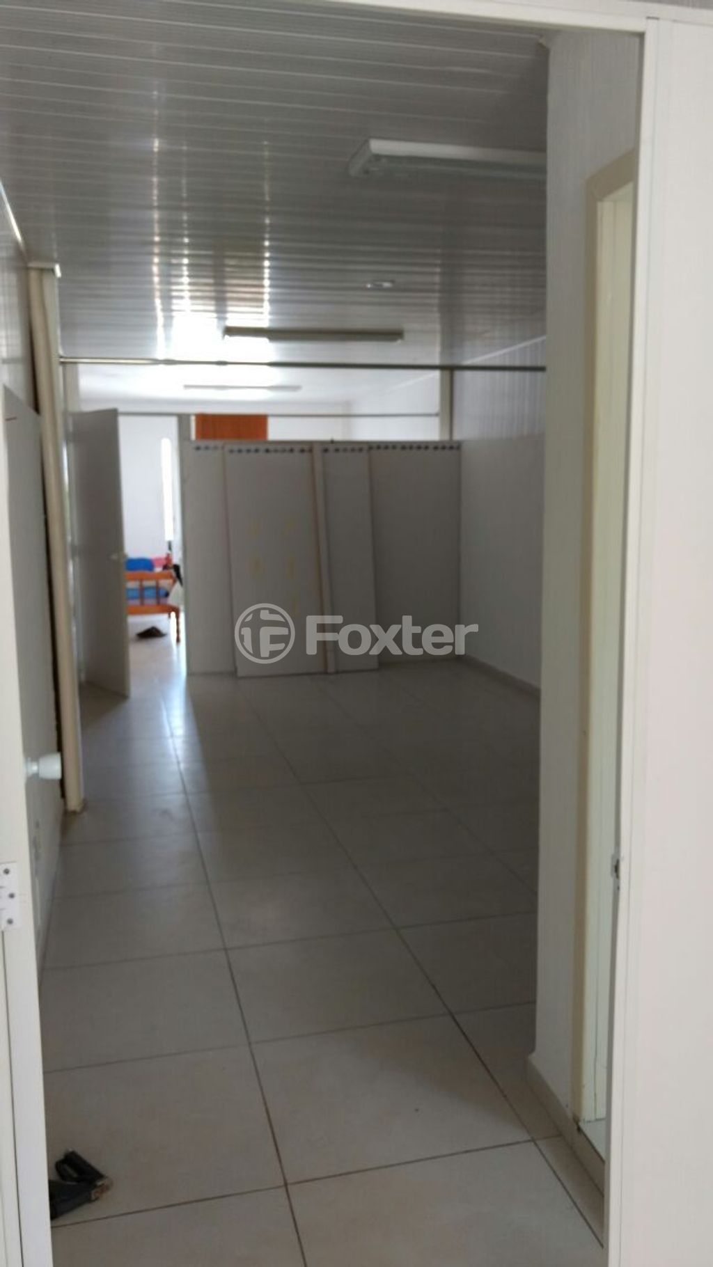 Prédio para comprar em João Guimarães, 369 - foto 7