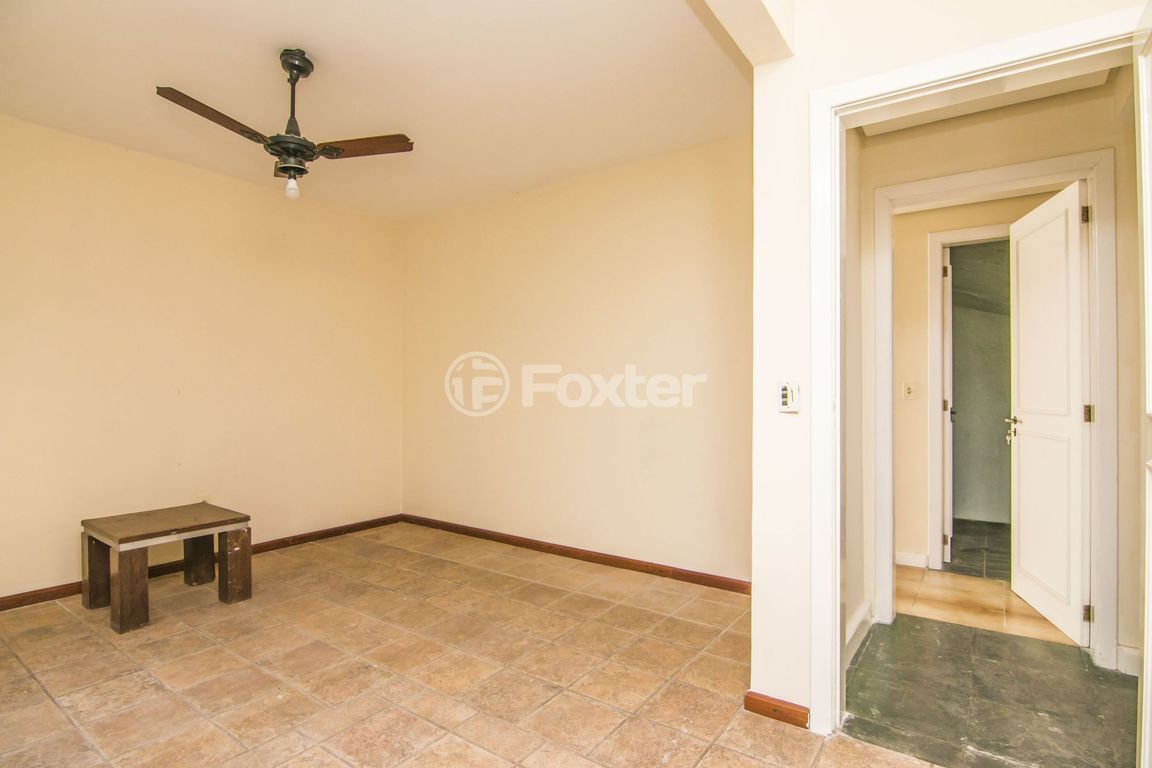 casa sobrado para comprar em Doutor Benjamin Camozato, 55 - foto 15