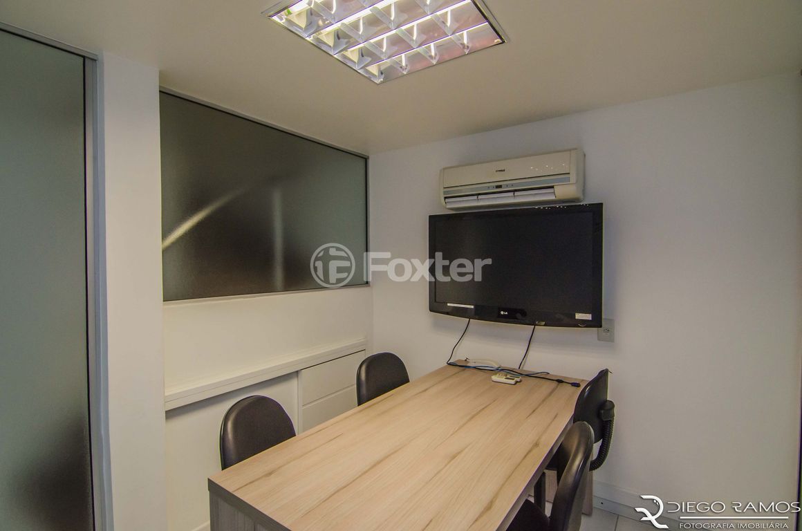 Prédio para comprar em Coronel Aparício Borges, 734 - foto 7