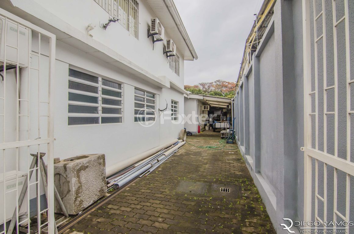 Prédio para comprar em Coronel Aparício Borges, 734 - foto 40