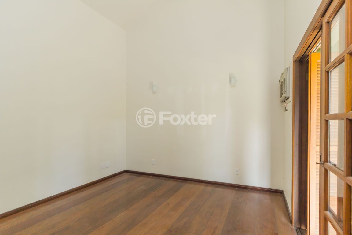 casa sobrado para comprar em Rachel Wolfrid, 220 - foto 19