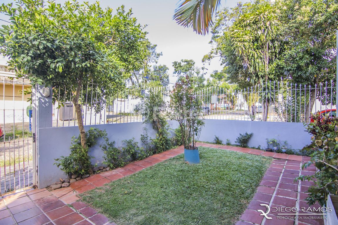 casa sobrado para comprar em Menezes Paredes, 208 - foto 30
