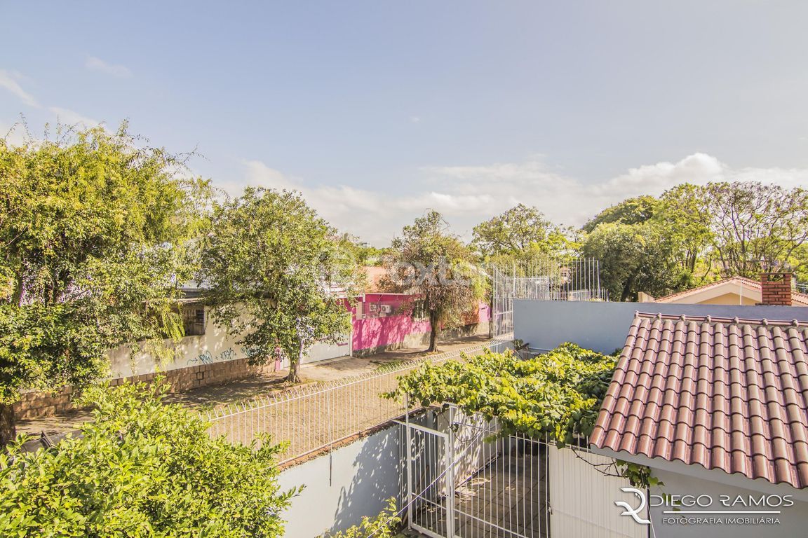 casa sobrado para comprar em Menezes Paredes, 208 - foto 17