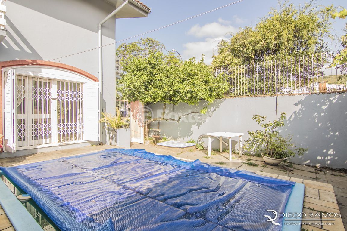 casa sobrado para comprar em Menezes Paredes, 208 - foto 25