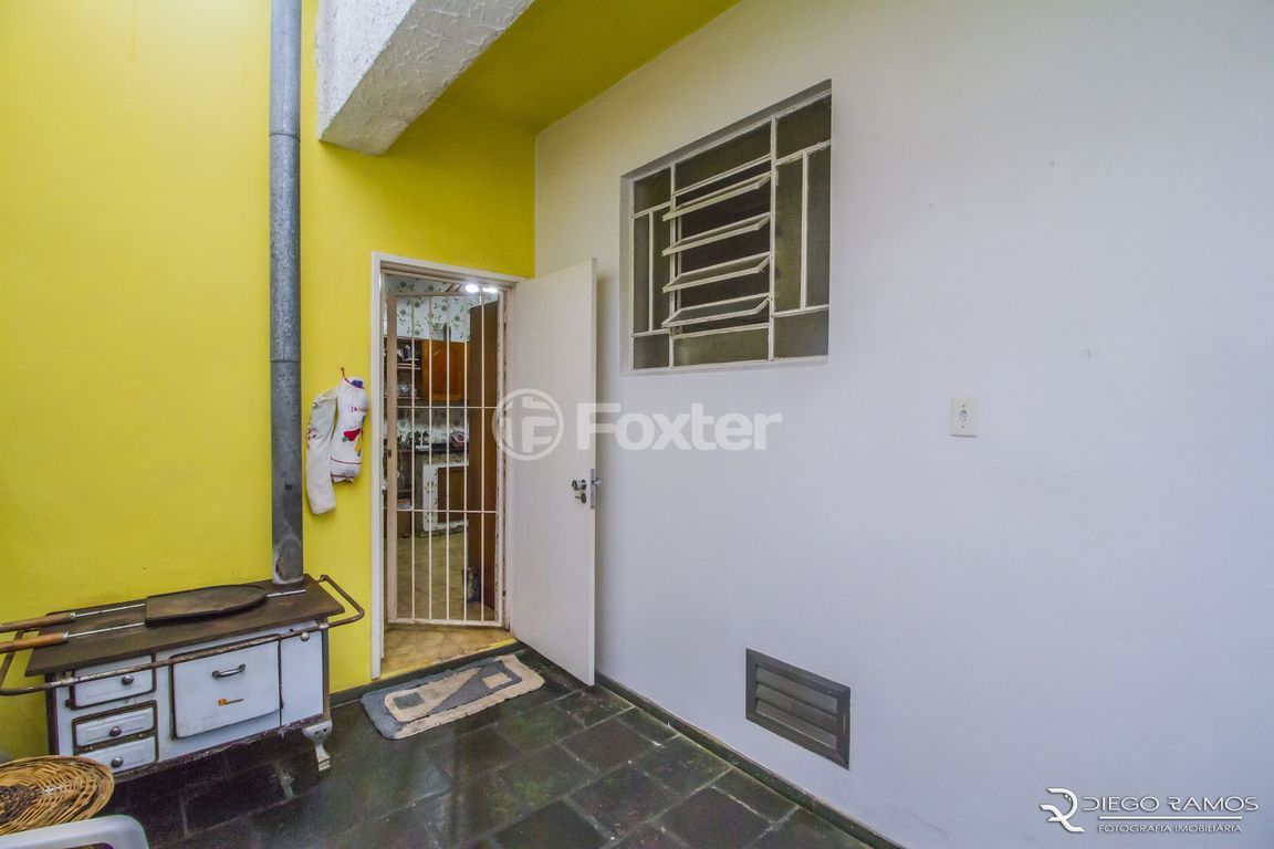casa sobrado para comprar em Bernardino Caetano Fraga, 156 - foto 18