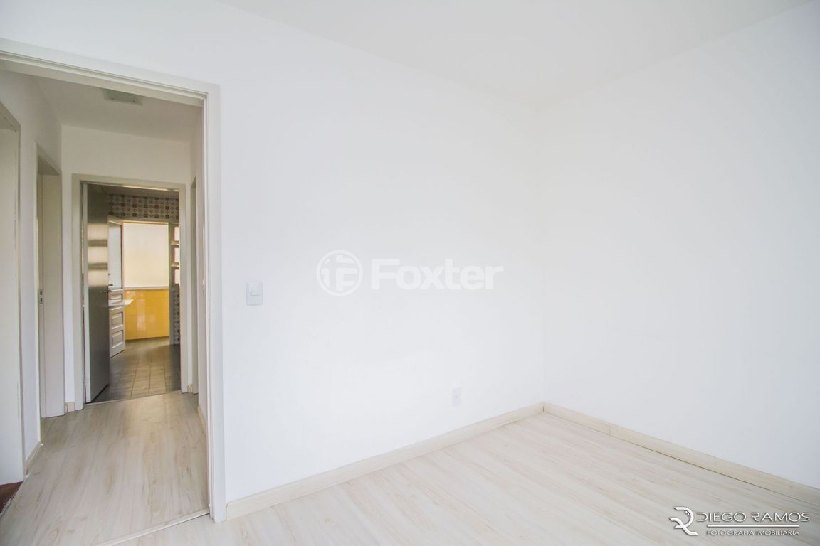 Apartamento para comprar em Sarmento Leite, 995 - foto 15