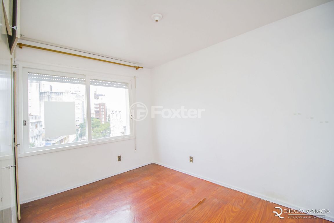 Apartamento para comprar em Sarmento Leite, 995 - foto 19