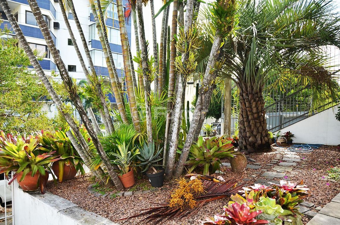 casa sobrado para comprar em Doutor Jorge Fayet, 501 - foto 30