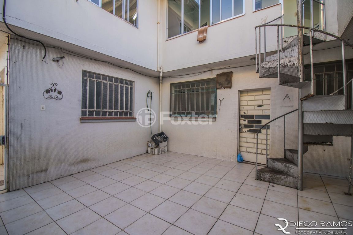 casa sobrado para comprar em Visconde de Macaé, 240 - foto 29