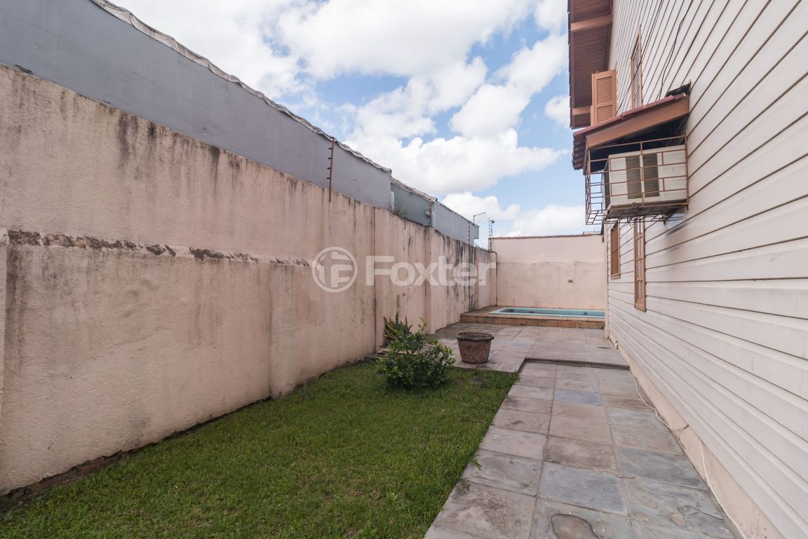 casa sobrado para comprar em Zeferino Dias, 823 - foto 33
