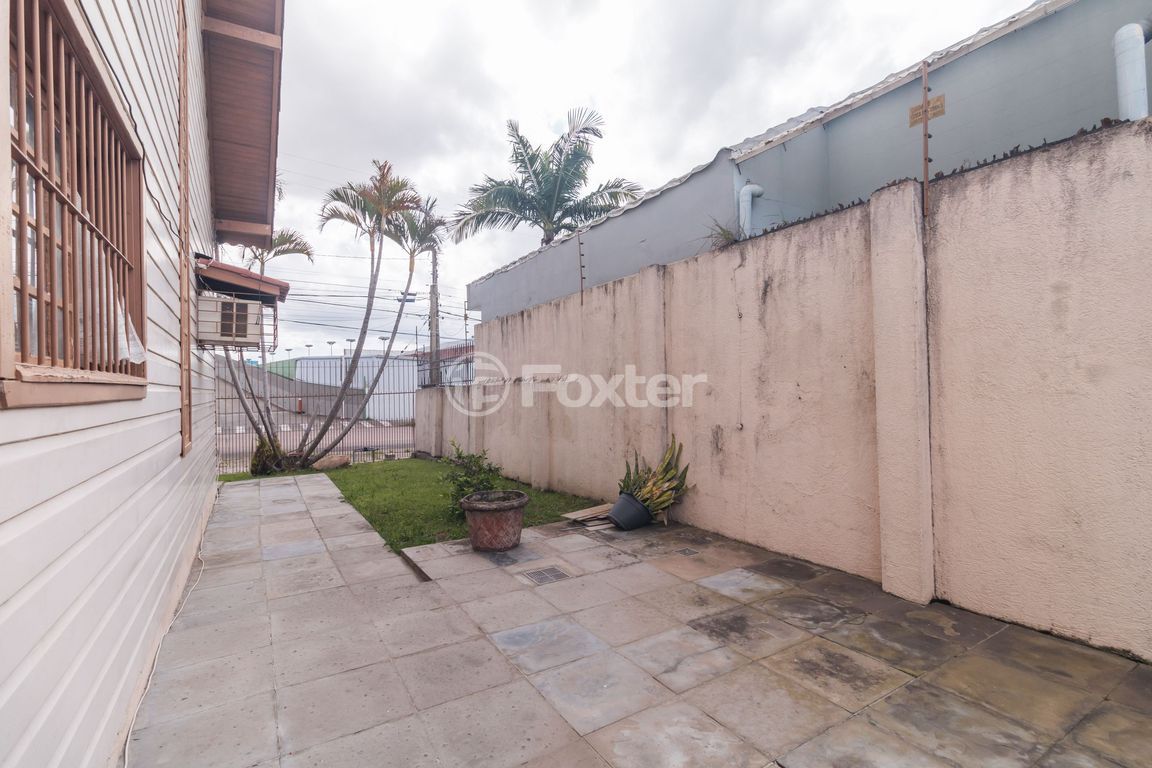 casa sobrado para comprar em Zeferino Dias, 823 - foto 34