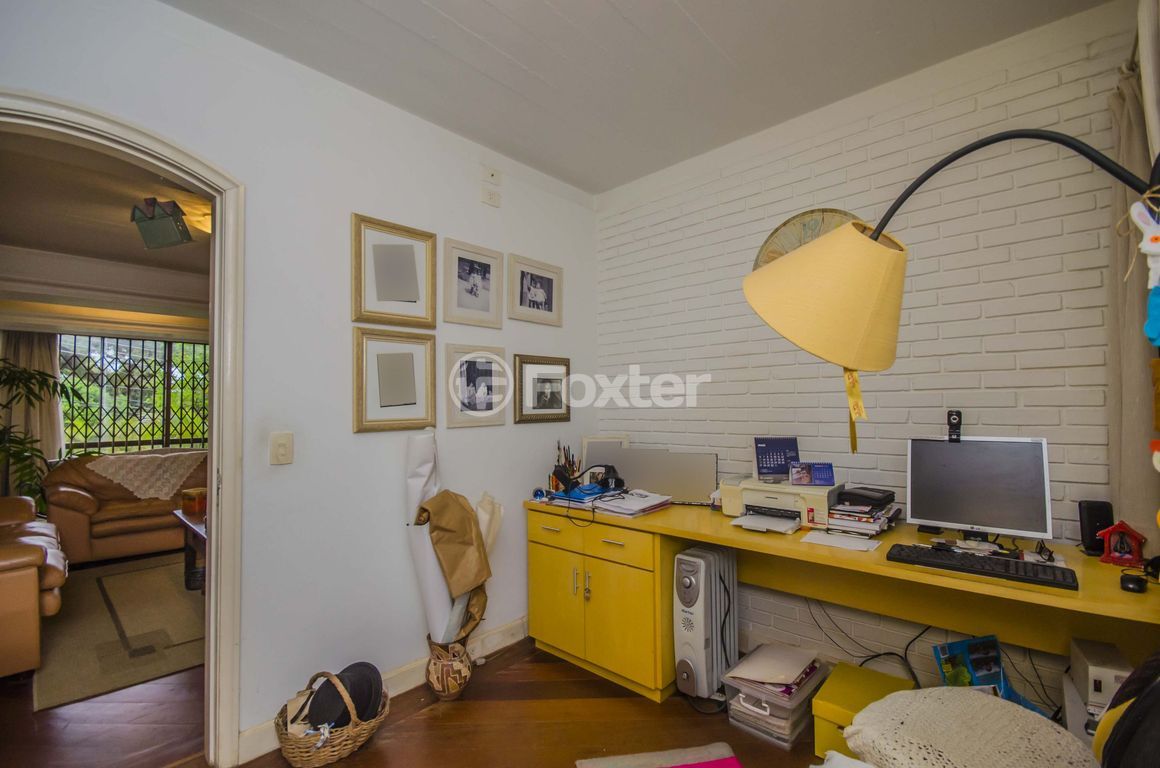 casa sobrado para comprar em Doutor Benjamin Camozato, 70 - foto 12