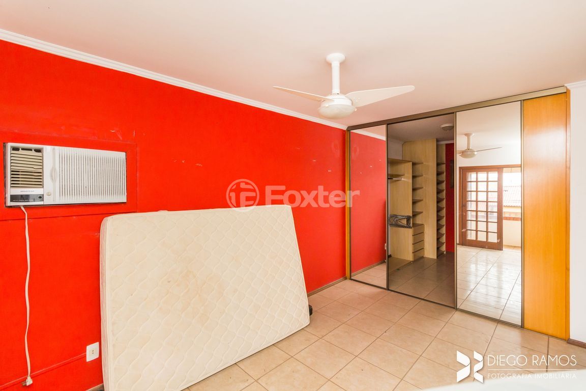 casa sobrado para comprar em Kyve T. Knijnik, 20 - foto 12