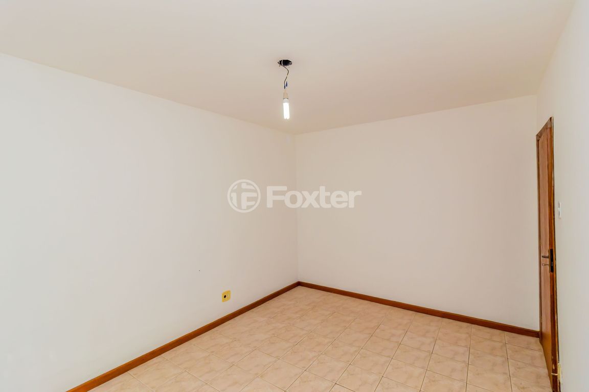casa sobrado para comprar em Antônio Josephino Perrone, 243 - foto 9