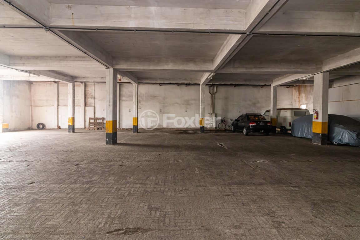 Prédio para comprar em São Pedro, 622 - foto 13