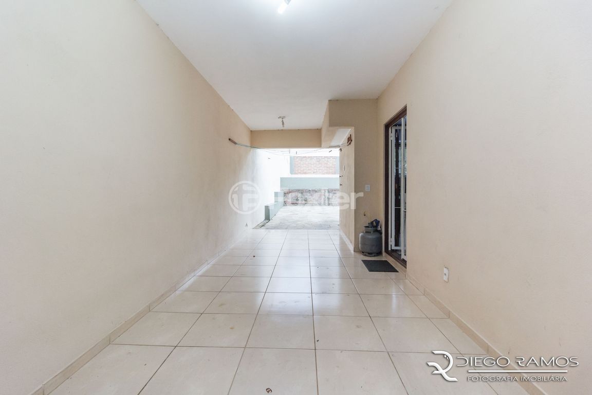 casa sobrado para comprar em Theonila Carvalho da Motta, 214 - foto 12