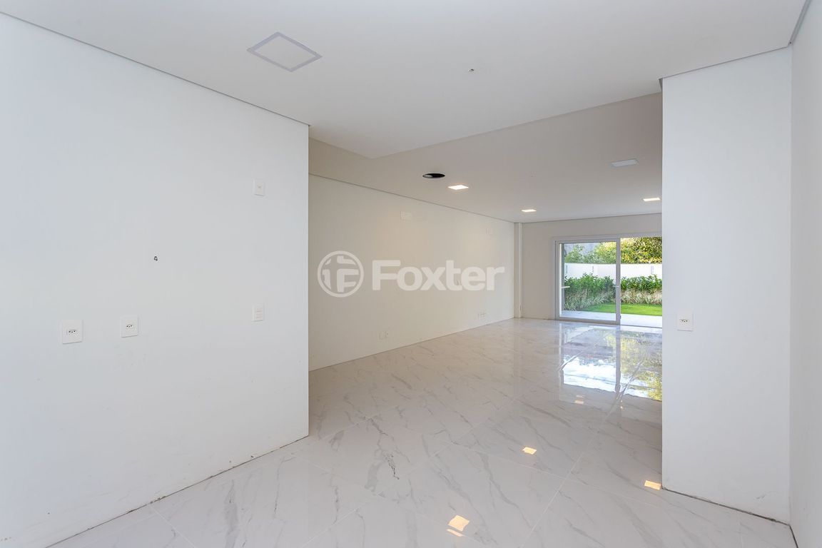 Casa em condominio para comprar em Doutor Ney de Castilhos Ferreira, 300 - foto 17