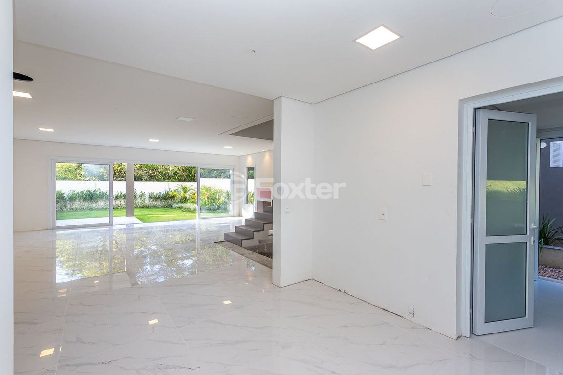 Casa em condominio para comprar em Doutor Ney de Castilhos Ferreira, 300 - foto 17