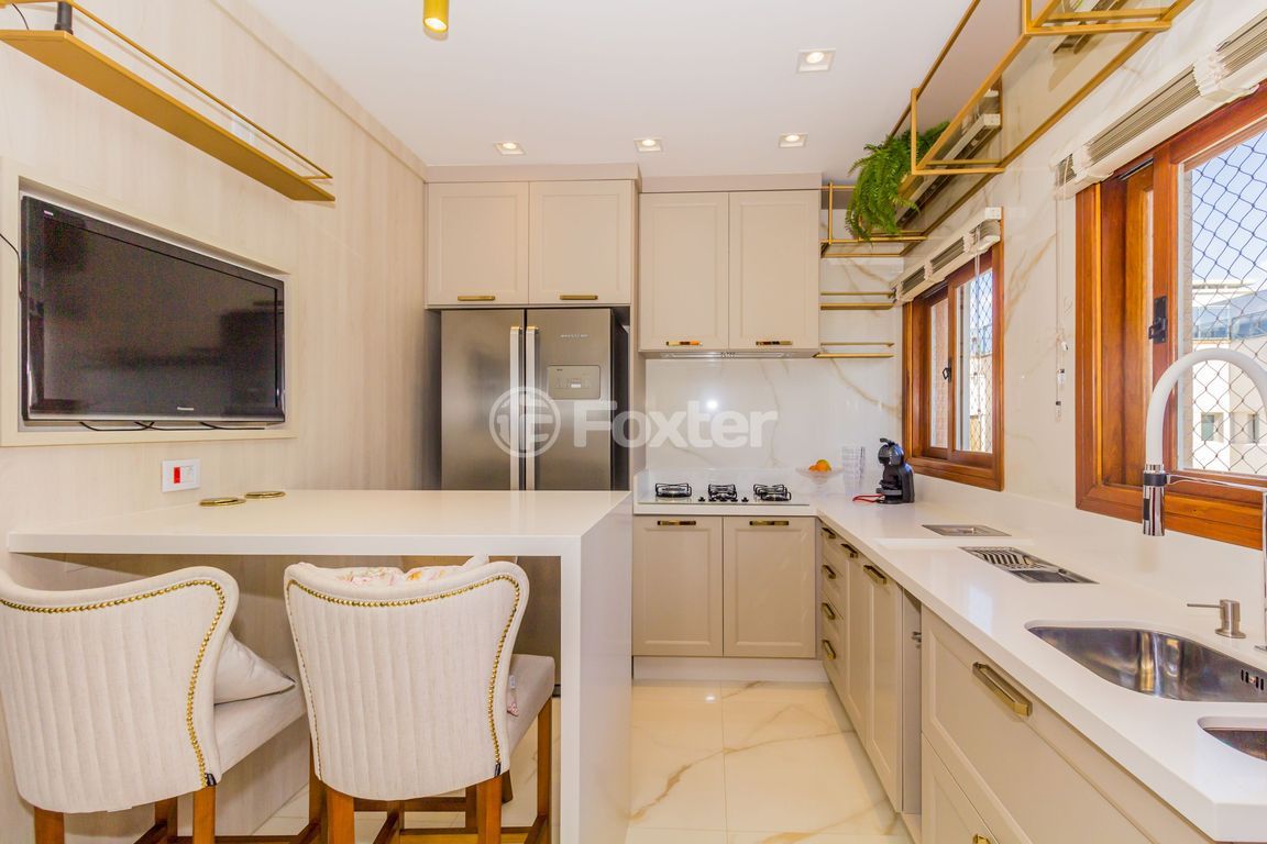 Cobertura para comprar em Carlos Trein Filho, 775 - foto 34