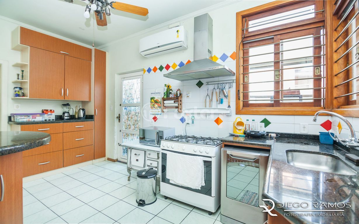 casa sobrado para comprar em Engenheiro José Maria de Carvalho, 555 - foto 18