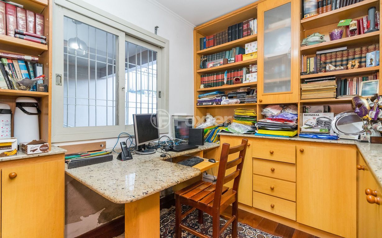 casa sobrado para comprar em Professora Cecy Cordeiro Thofehrn, 295 - foto 7