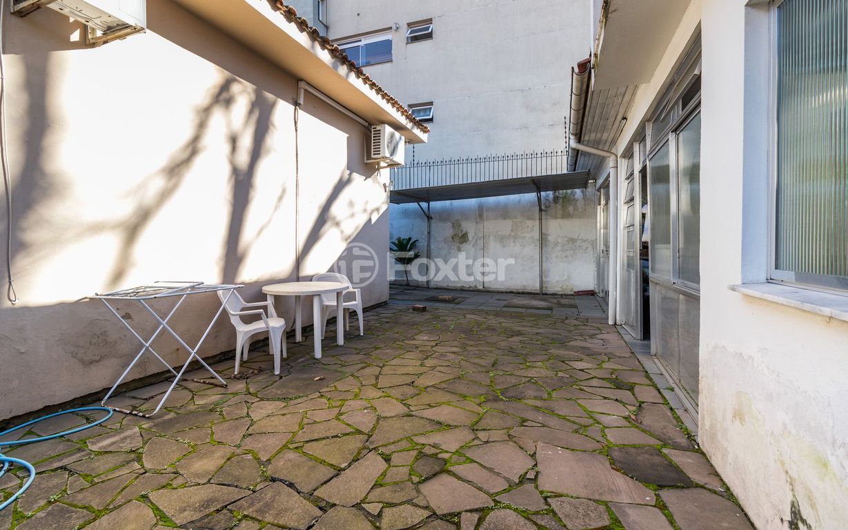 casa sobrado para comprar em Professora Cecy Cordeiro Thofehrn, 295 - foto 19