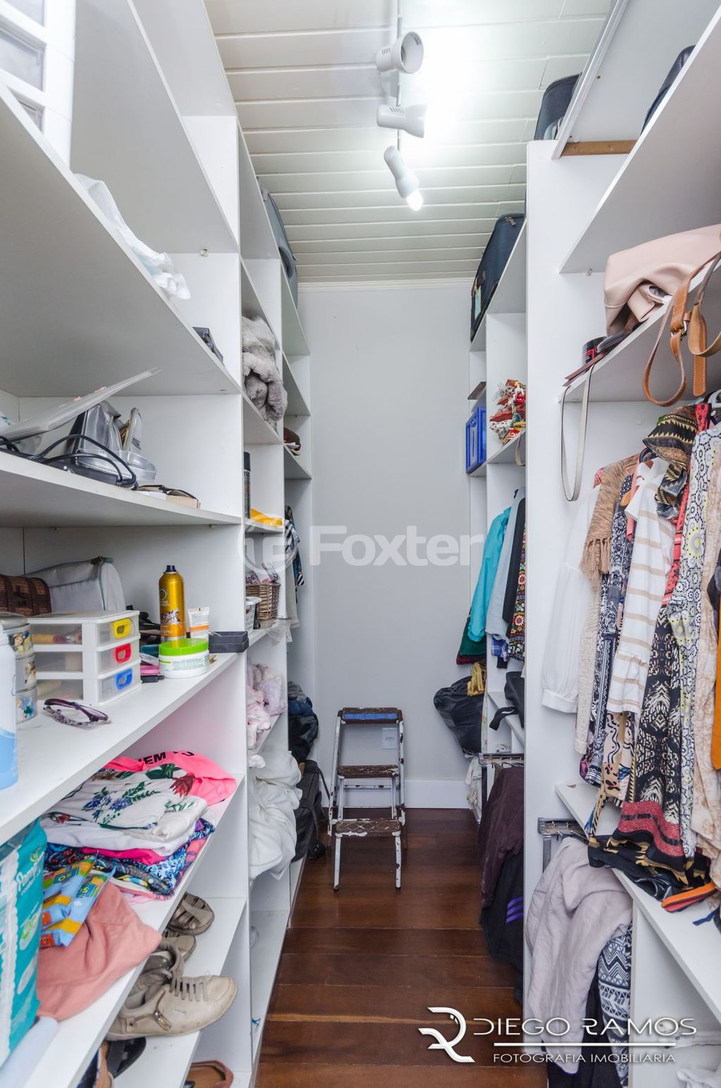 casa sobrado para comprar em Professora Bernadeth da Rocha Jackle, 100 - foto 9