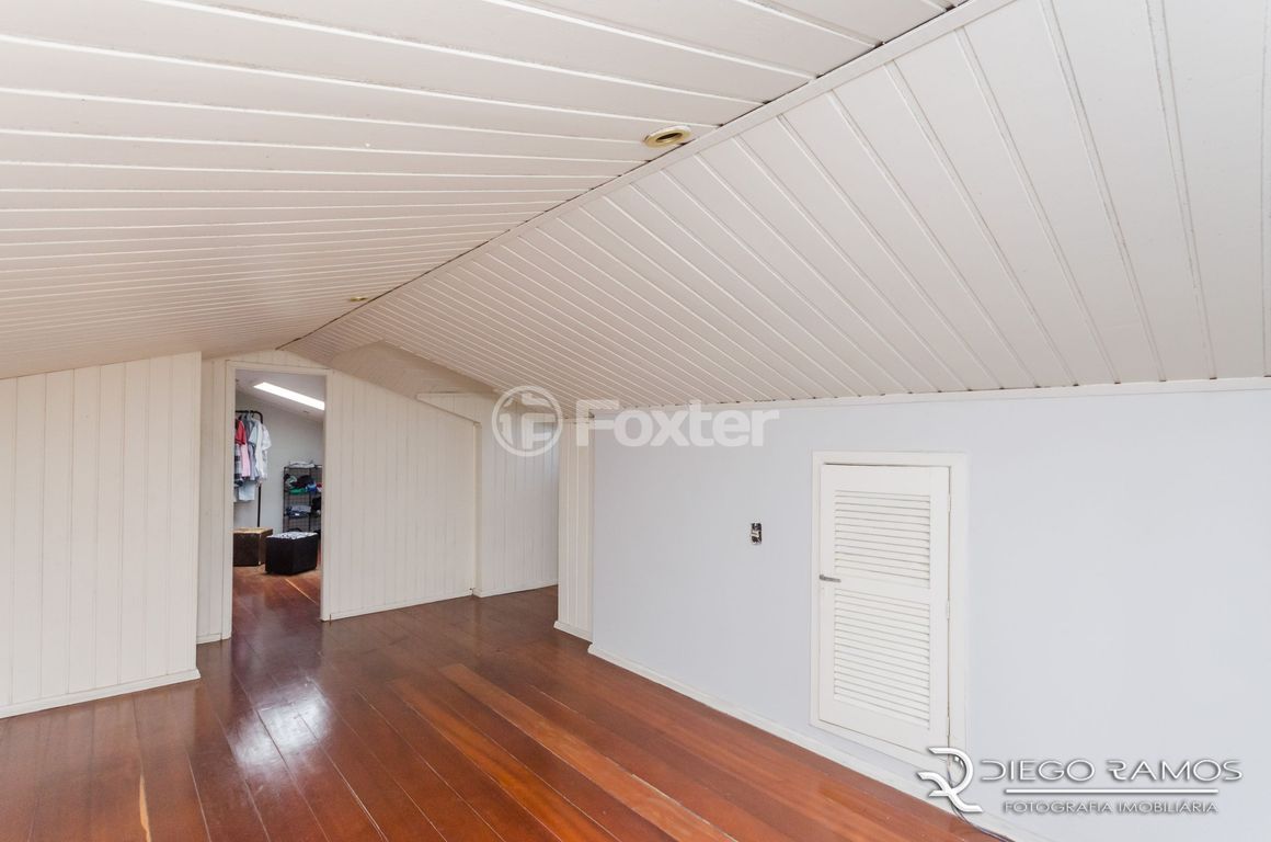casa sobrado para comprar em Professora Bernadeth da Rocha Jackle, 100 - foto 12