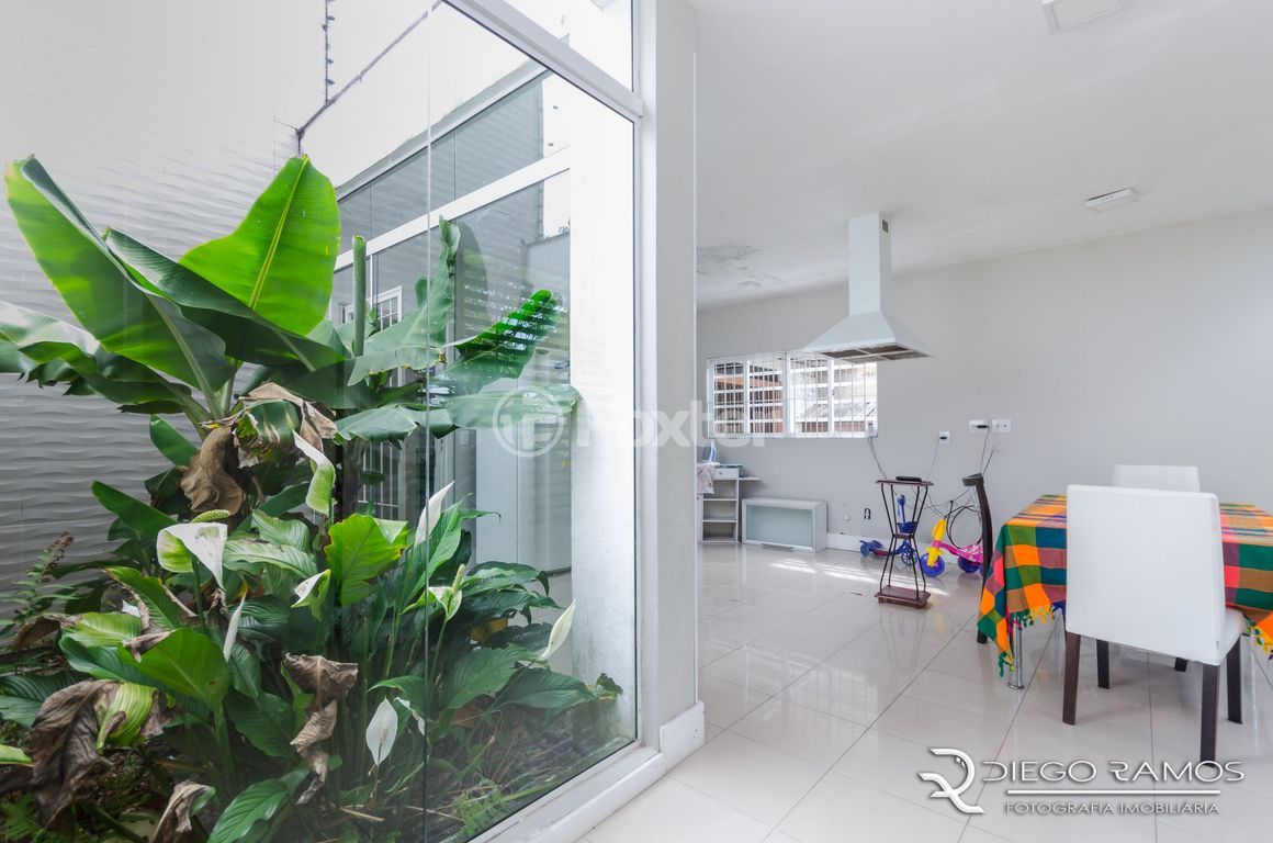 casa sobrado para comprar em Professora Bernadeth da Rocha Jackle, 100 - foto 14