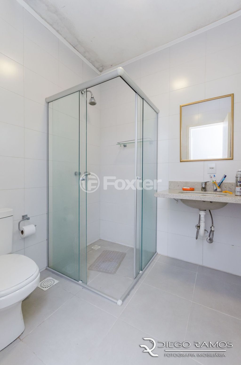 casa sobrado para comprar em Professora Bernadeth da Rocha Jackle, 100 - foto 17