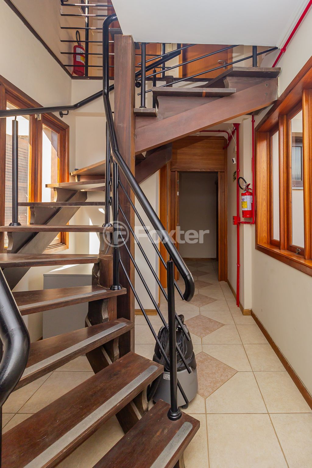 Prédio para comprar em Teixeira Mendes, 588 - foto 45