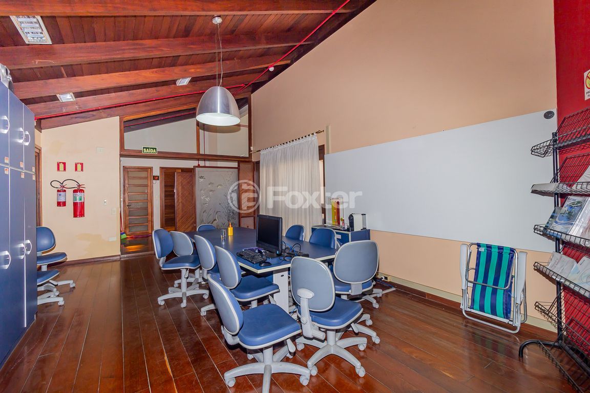 Prédio para comprar em Teixeira Mendes, 588 - foto 27