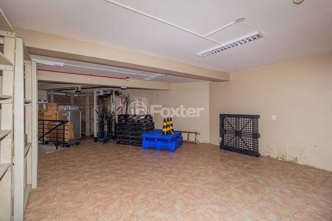 Prédio para comprar em Teixeira Mendes, 588 - foto 35
