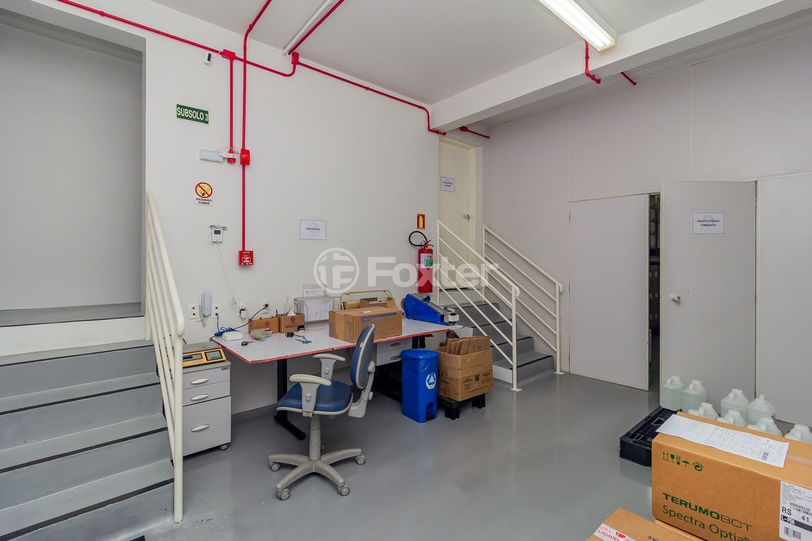 Prédio para comprar em Teixeira Mendes, 588 - foto 40