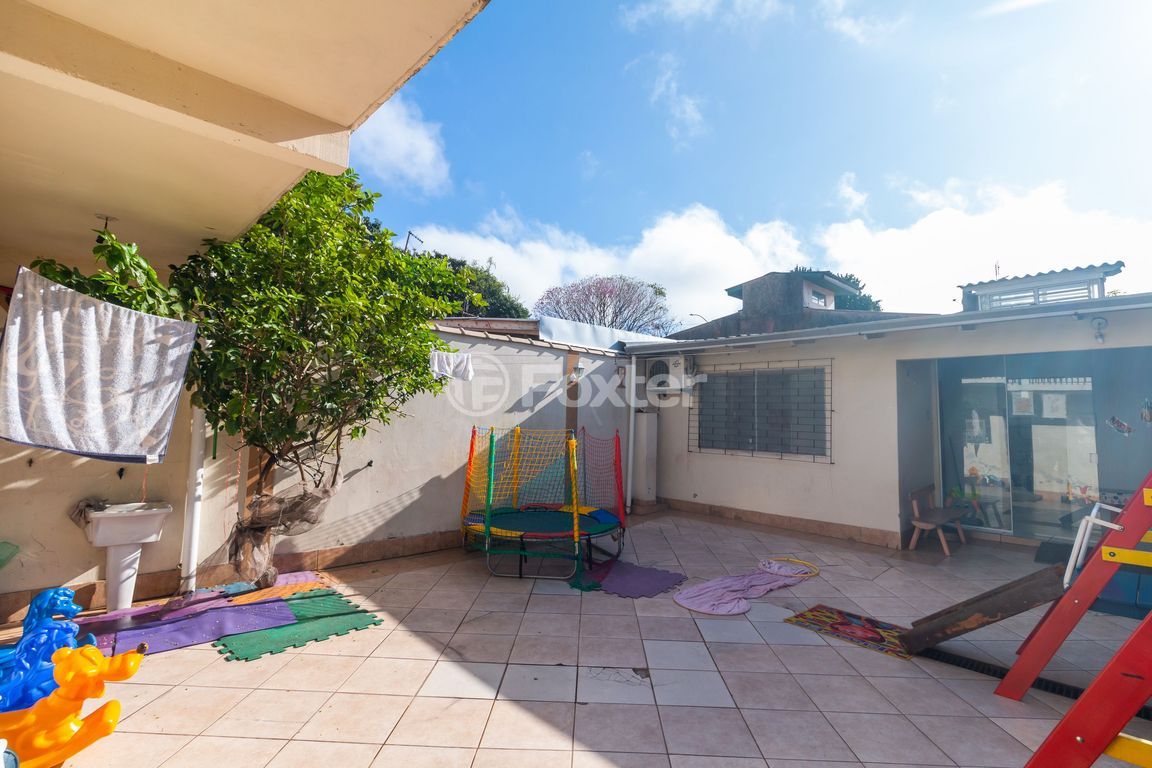 casa sobrado para comprar em Rosinha Joaquina da Silveira, 295 - foto 22