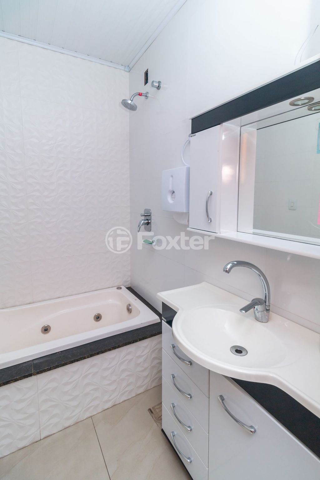 casa sobrado para comprar em Rosinha Joaquina da Silveira, 295 - foto 65