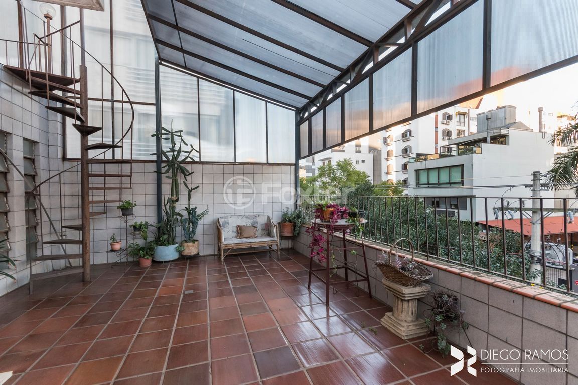 Prédio para comprar em Felipe Neri, 218 - foto 14