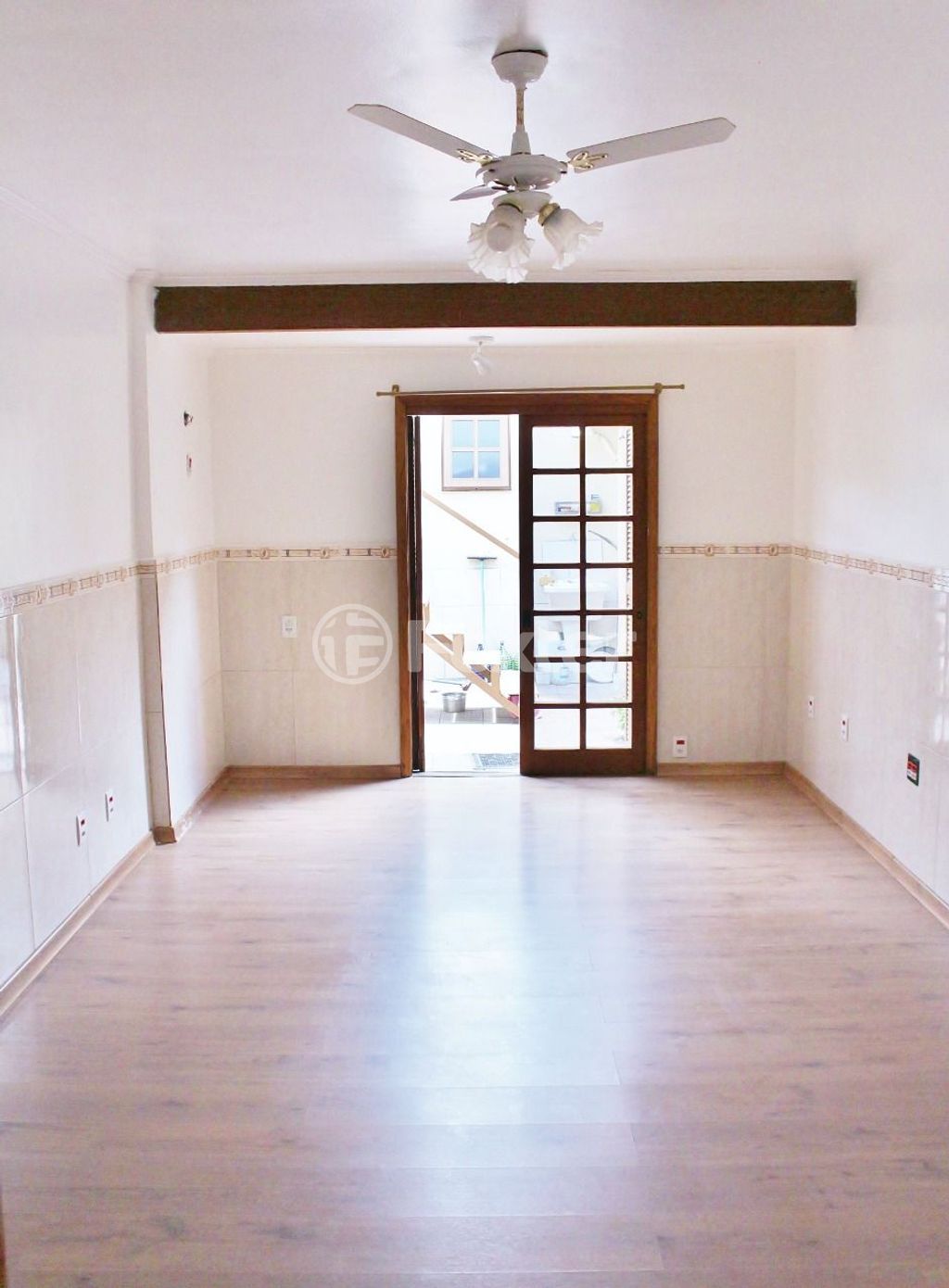 casa sobrado para comprar em Benjamim Moresco, 380 - foto 17