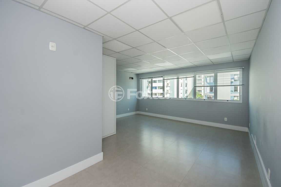 consultorio sala conjunto para comprar em Visconde do Herval, 1097 - foto 13
