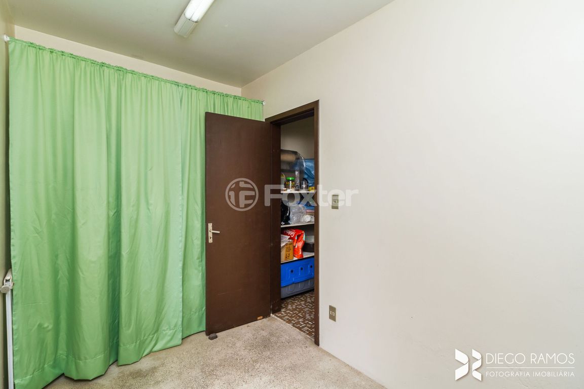 casa sobrado para comprar em Otto Niemeyer, 3458 - foto 10