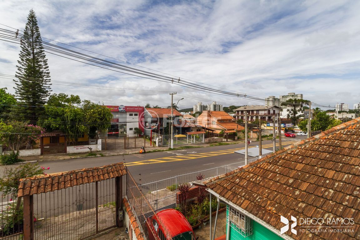 casa sobrado para comprar em Otto Niemeyer, 3458 - foto 17