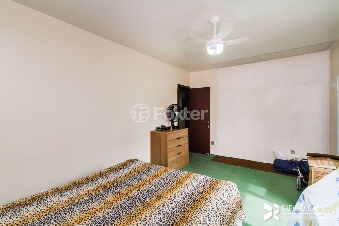 casa sobrado para comprar em Otto Niemeyer, 3458 - foto 19
